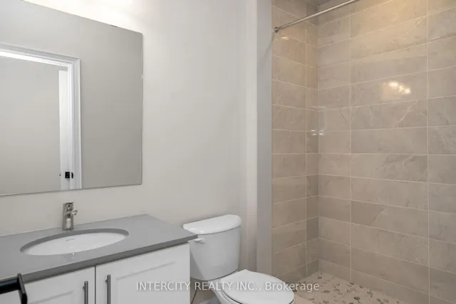 Additional image 31 of 58 Claremont Dr