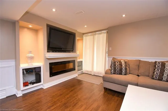 Additional image 39 of 73 Thames Way