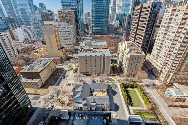 Additional image 32 of 110 Charles St Unit 2006