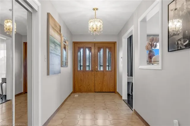 Additional image 2 of 3 Pavarotti Crt