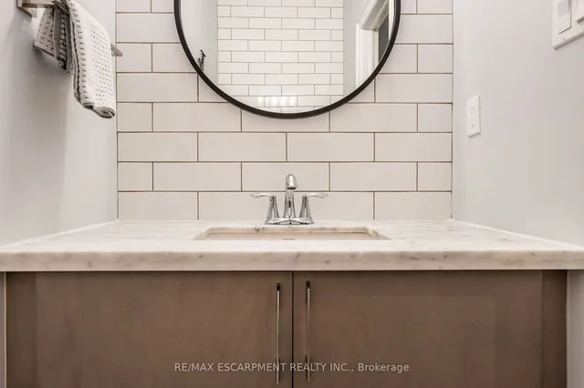 Additional image 17 of 266 Humphrey St