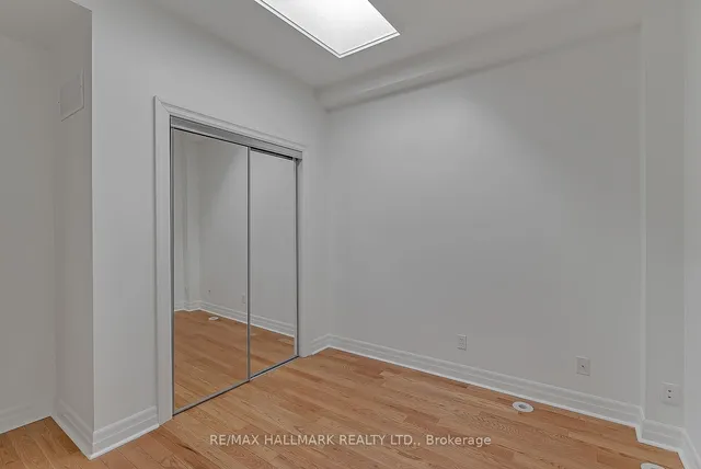 Additional image 21 of 443D Queen St