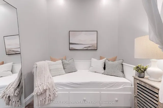 Additional image 9 of 30 HAMILTON St Unit 108