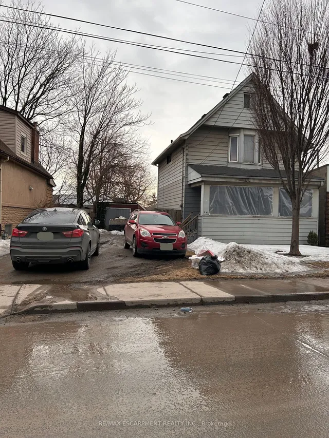 372 Beach Rd