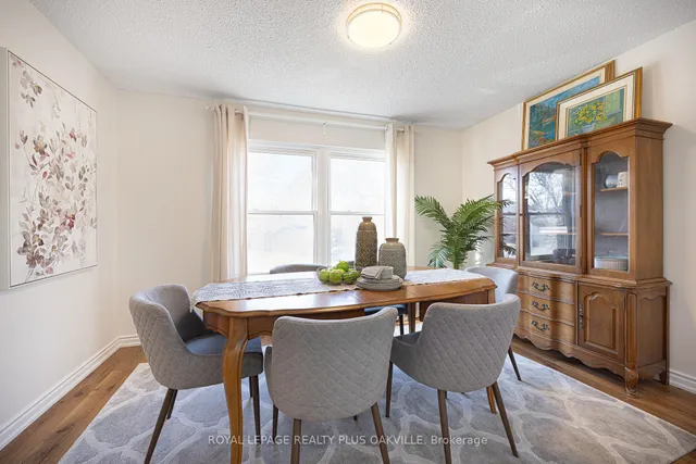 Additional image 14 of 24 Menoke Crt