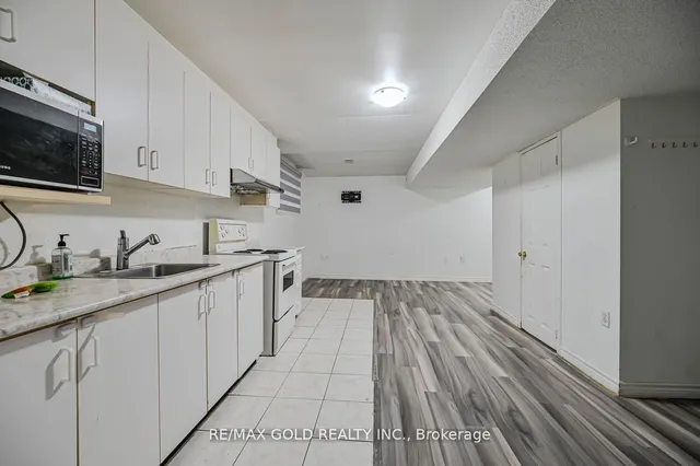 Additional image 39 of 247 Cresthaven Rd