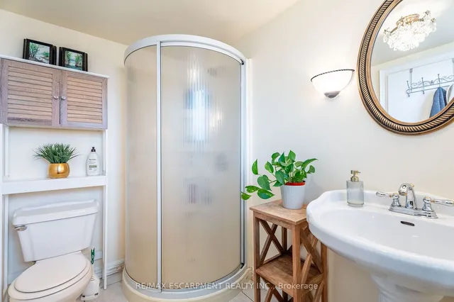 Additional image 34 of 6 ARCADE Cres