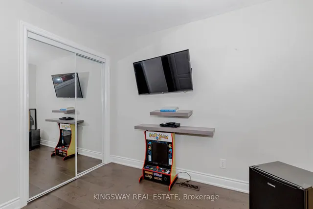 Additional image 22 of 1395 Tyneburn Cres