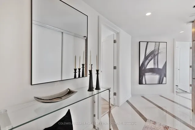 Additional image 9 of 99 Harbour Sq Unit 2002