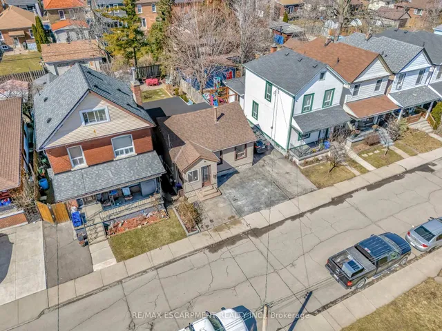 Additional image 23 of 159 Grosvenor Ave