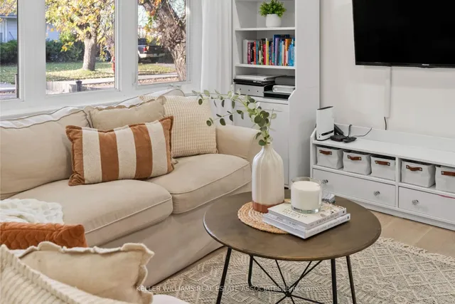 Additional image 7 of 404 Tragina Ave