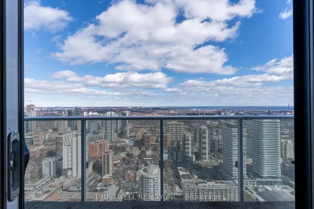 Additional image 12 of 501 Yonge St Unit 5208