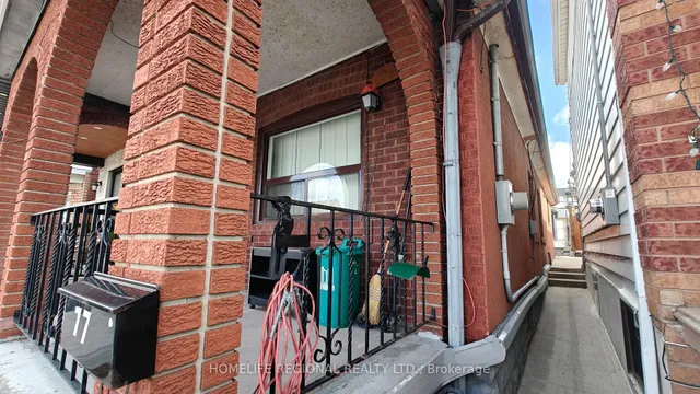 Additional image 18 of 77 Gilbert Ave