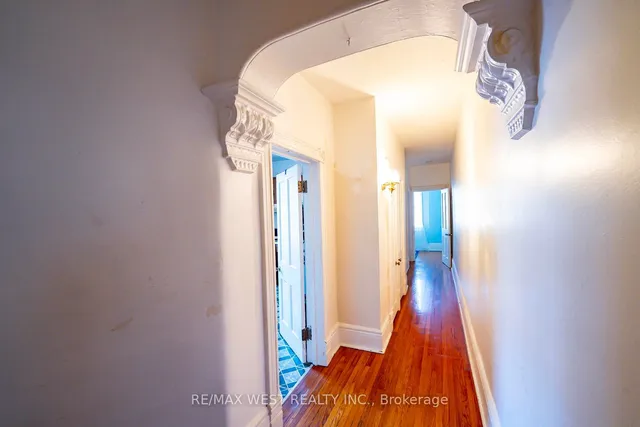 Additional image 15 of 217 Gladstone Ave