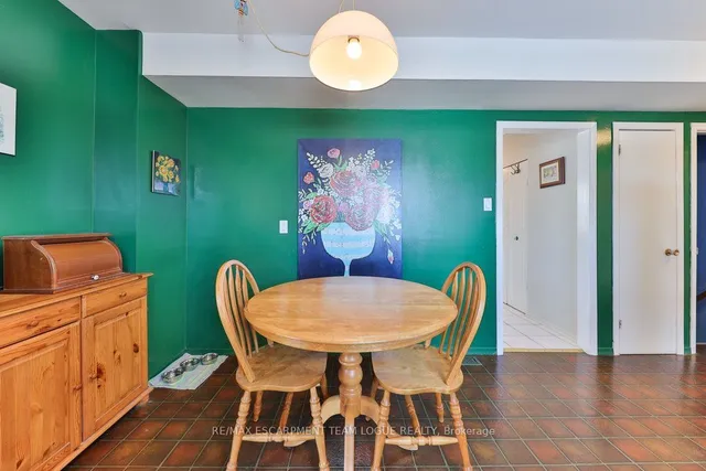 Additional image 17 of 1292 Elgin Cres