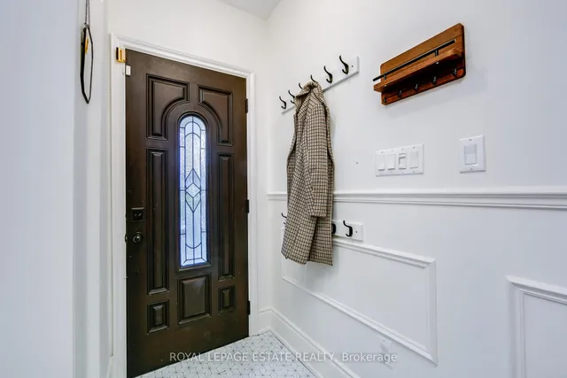 Additional image 3 of 102 Springdale Blvd