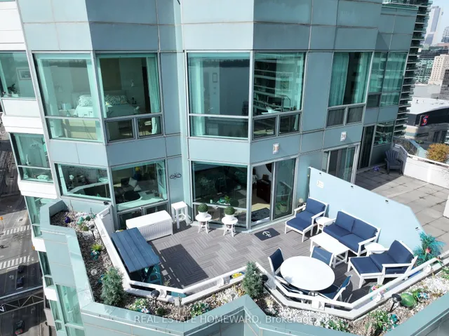 10 Queens Quay Unit PH2