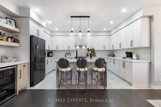 Additional image 17 of 12 Moorcroft Pl