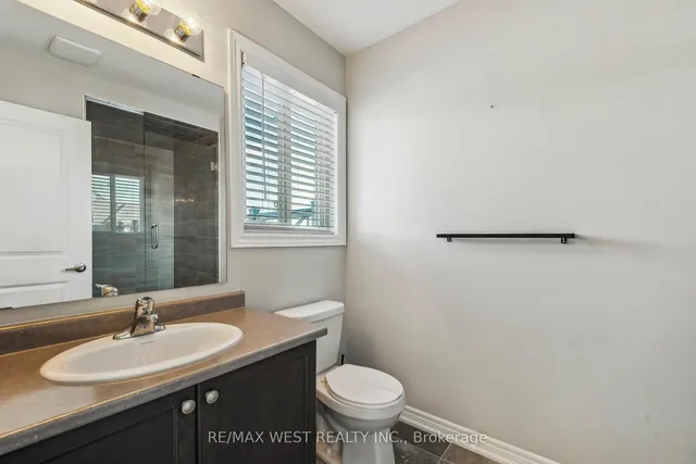 Additional image 17 of 106 Pinot Cres