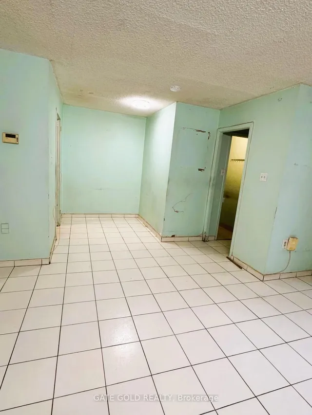 Additional image 25 of 1624 Bloor St Unit 17