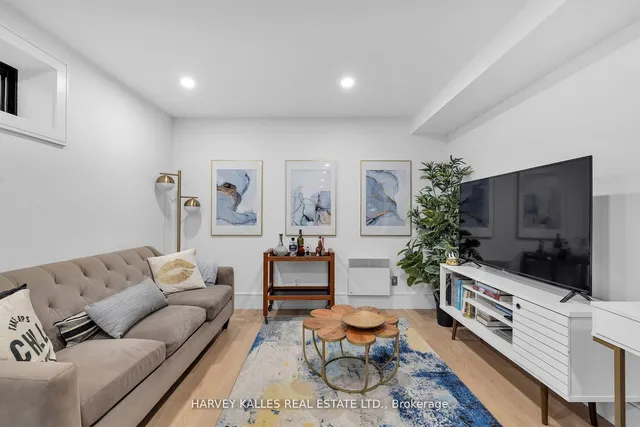 Additional image 32 of 274 Carlton St