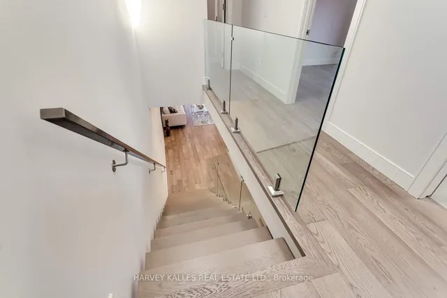 Additional image 26 of 194 Sheldrake Blvd