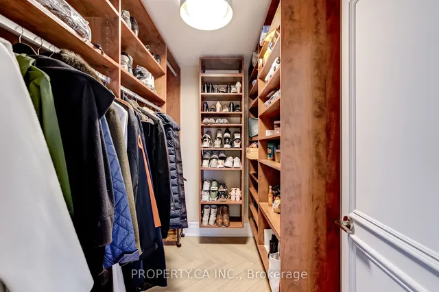 Additional image 38 of 33 Mill St Unit 3002