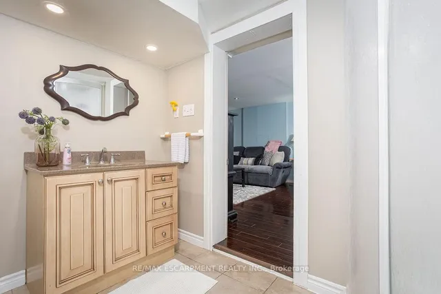 Additional image 21 of 61 Northcliffe Ave