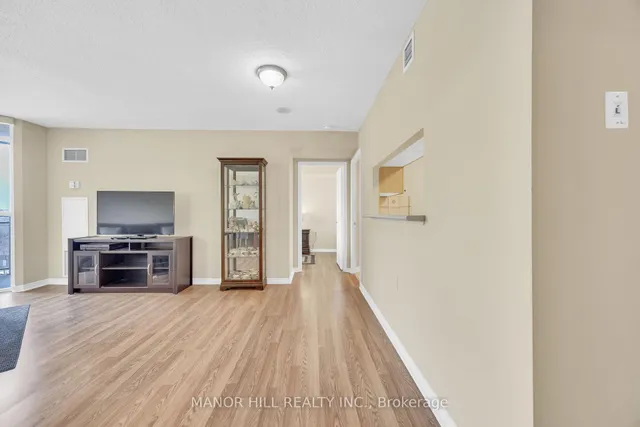 Additional image 21 of 650 Lawrence Ave Unit 706