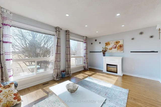 Additional image 7 of 1155 Paramount Dr Unit 43