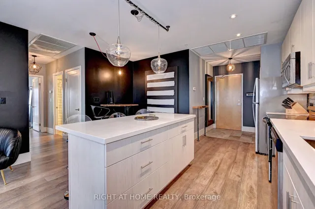 Additional image 21 of 1 Victoria St Unit 901