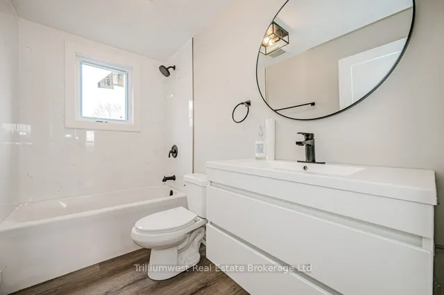 Additional image 26 of 41 Albert St