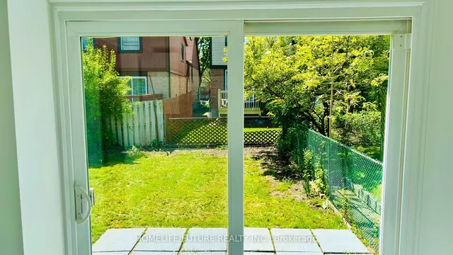 Additional image 37 of 16 Newington Cres