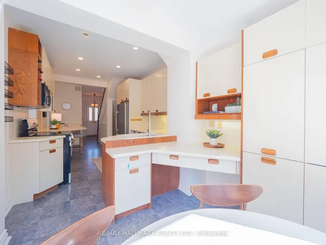 Additional image 17 of 163 Browning Ave