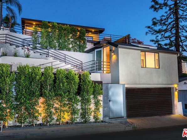 3838 Buena Park Dr, Studio City, CA 91604