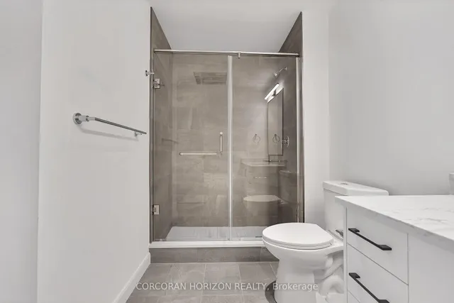 Additional image 13 of 741 King St Unit 202
