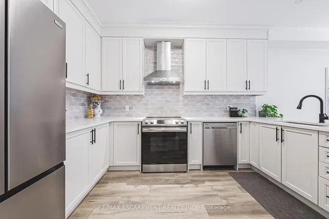 Additional image 24 of 61 Soho St Unit 134