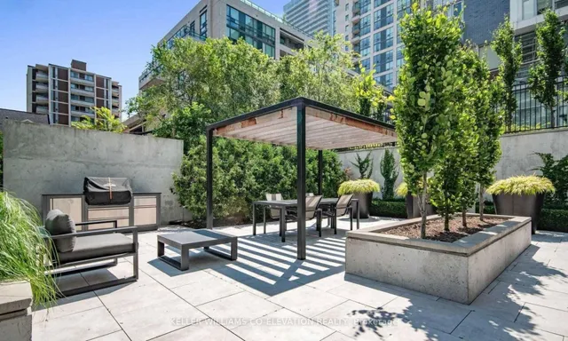 Additional image 33 of 101 Erskine Ave Unit 2303