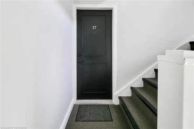 Additional image 15 of 1347 Lakeshore Rd Unit 37