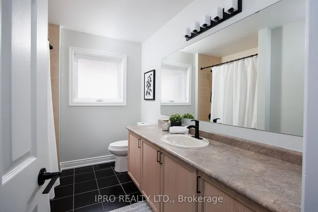 Additional image 34 of 1017 Freeman Tr