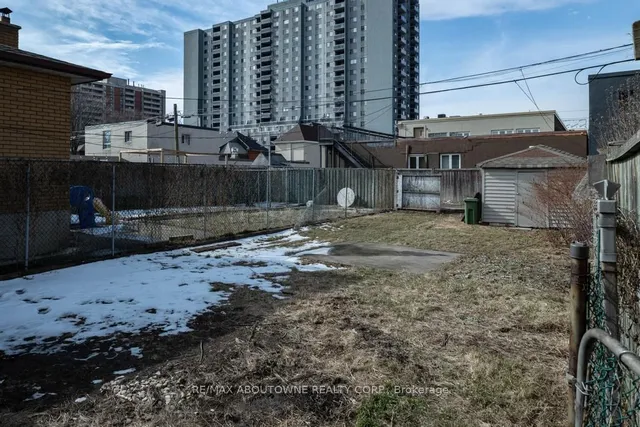 Additional image 18 of 131 West Ave