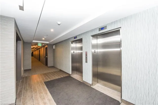 Additional image 8 of 460 Dundas St Unit 306