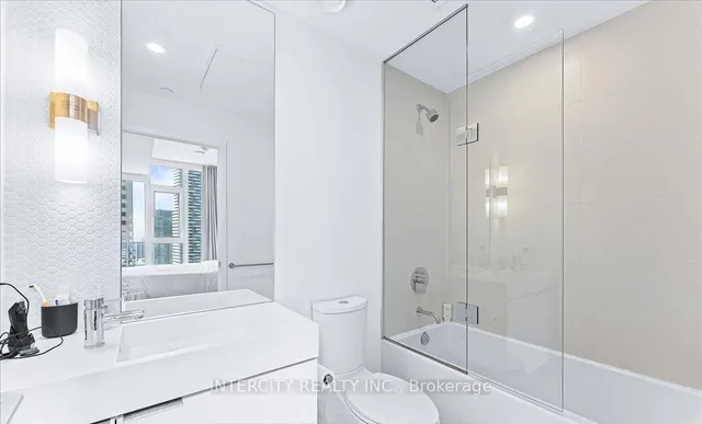 Additional image 34 of 33 Helendale Ave Unit 2407