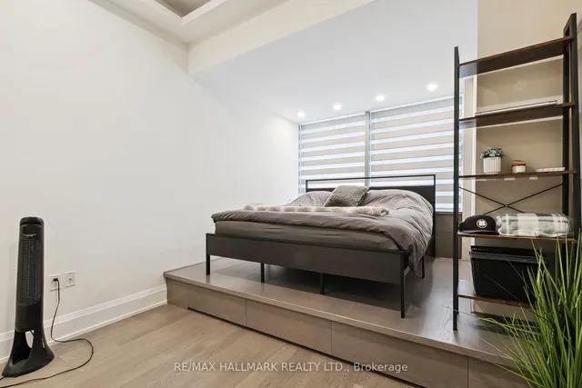 Additional image 25 of 39 Queens Quay Unit TH103