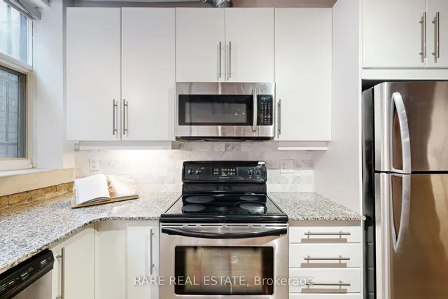 Additional image 13 of 736 Dundas St Unit 101