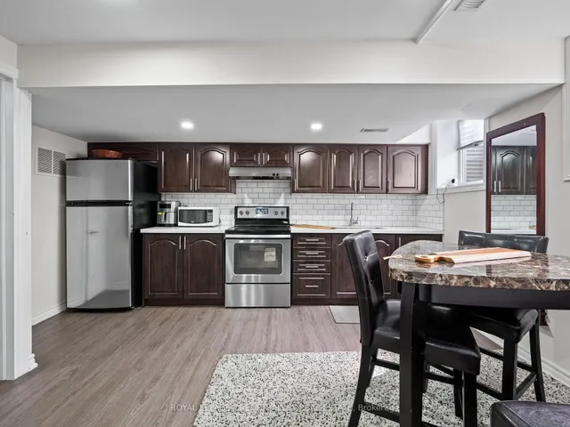 Additional image 43 of 425 Veterans Dr