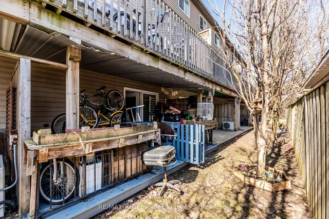 Additional image 17 of 38 Howe Dr Unit 8B