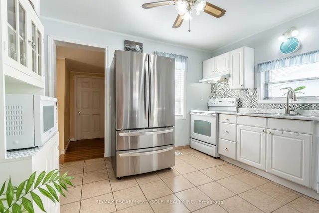 Additional image 12 of 34 Mayflower Ave