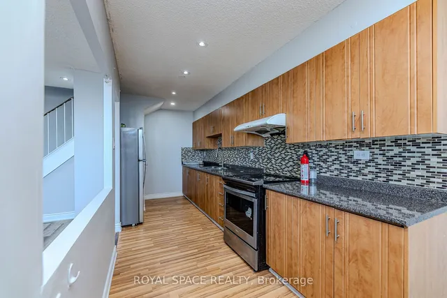 Additional image 10 of 45 Silverstone Dr Unit 1009