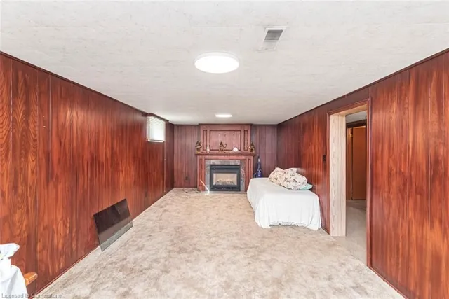 Additional image 31 of 176 Walter Ave